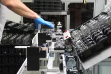 Production de flacon en verre - Crédit photo ©Benoît LESAULNIER