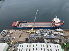 Les coques déchargées sur le quai du chantier / Crédit photo : ©Baudelet