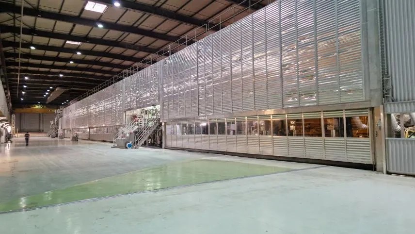 Machine pour faire du carton ondulé - Crédit Photo Paris Normandie Chirstophe Préteux